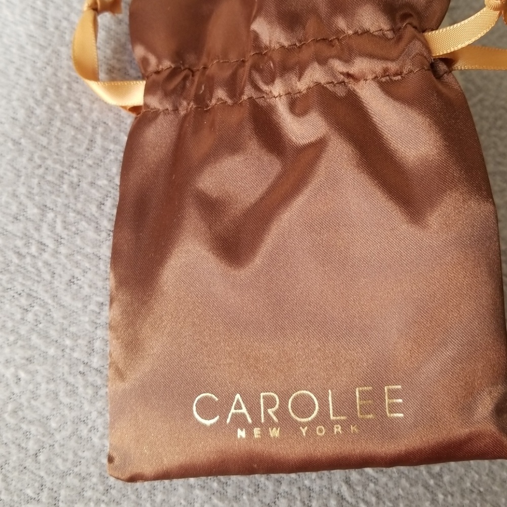 NWOT CaroLee NY 3 Tier Simulated Pearl Bracelet - Picture 6 of 8